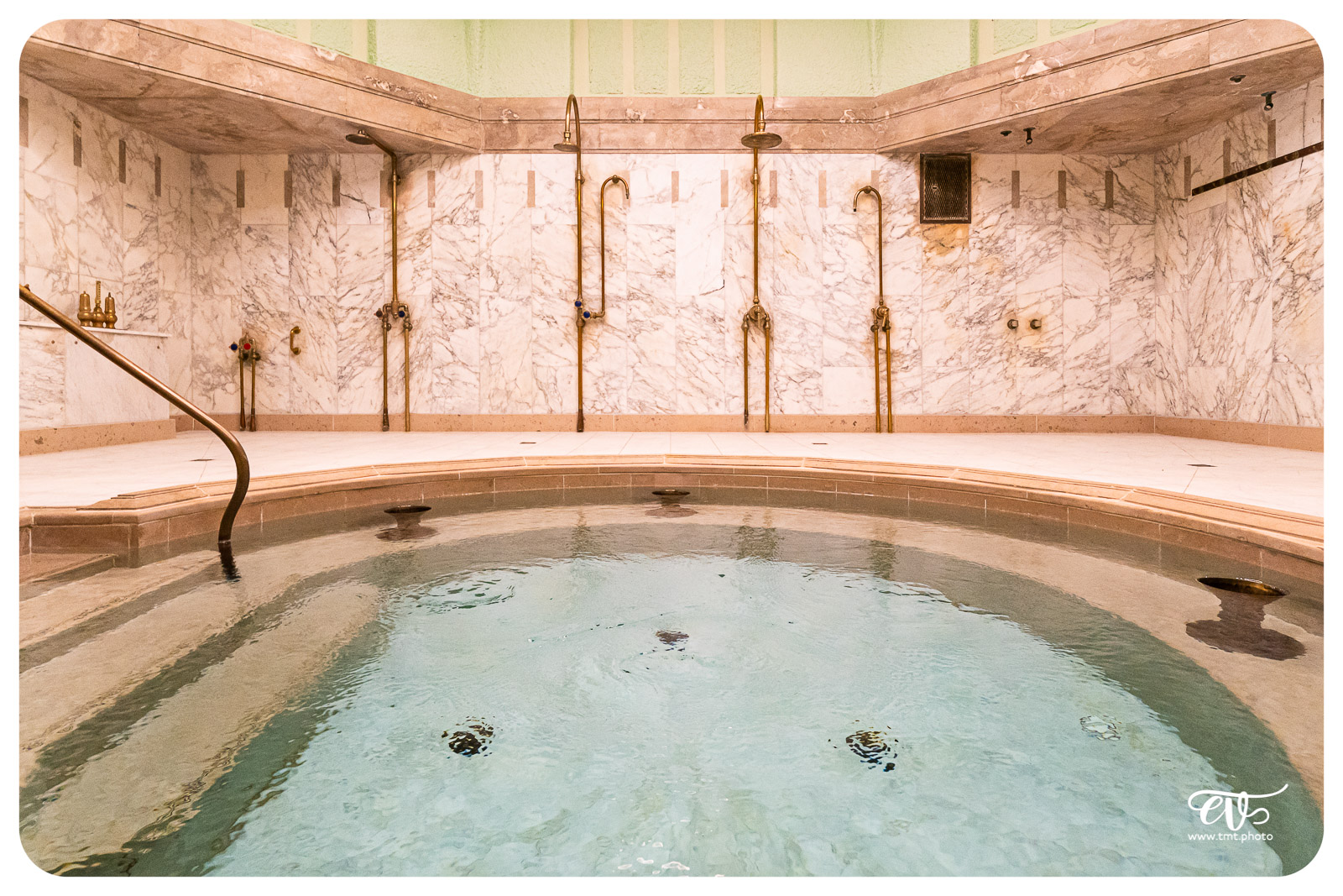 LES(NOUVEAUX) BAINS MUNICIPAUX DE STRASBOURG