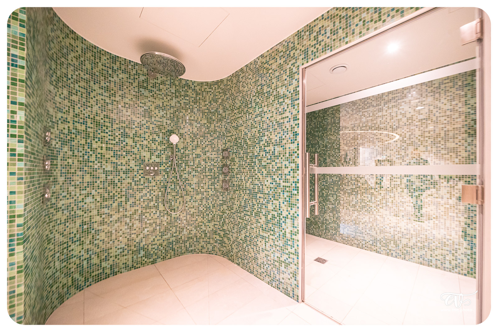 LES(NOUVEAUX) BAINS MUNICIPAUX DE STRASBOURG