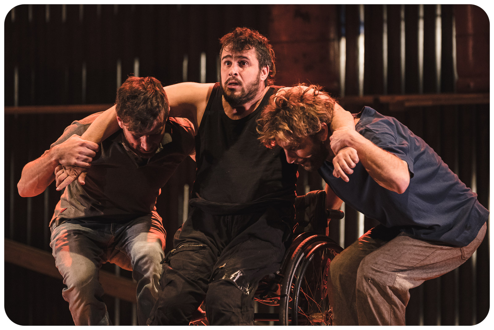 EXTREMITÉS (CIE CIRQUE INEXTREMISTE)