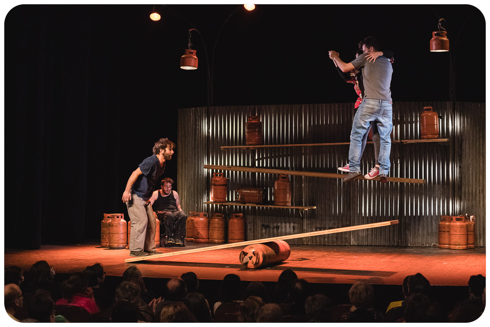 EXTREMITÉS (CIE CIRQUE INEXTREMISTE)