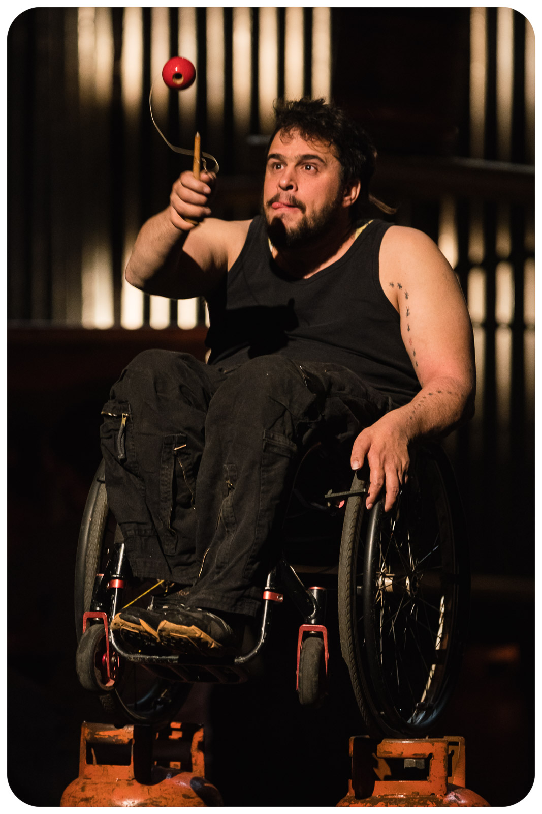 EXTREMITÉS (CIE CIRQUE INEXTREMISTE)