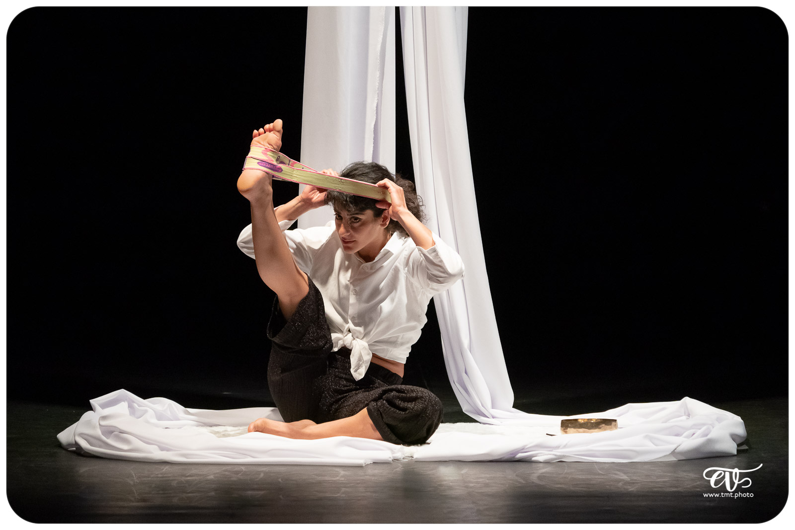 COSMOS (CIE LA MAIN DE L'HOMME)