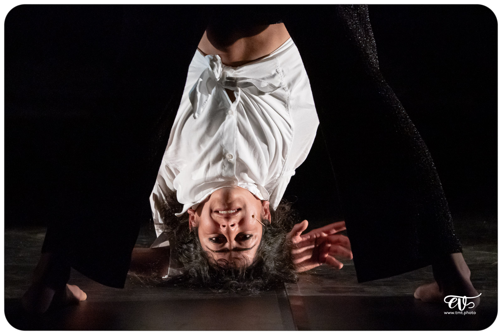 COSMOS (CIE LA MAIN DE L'HOMME)