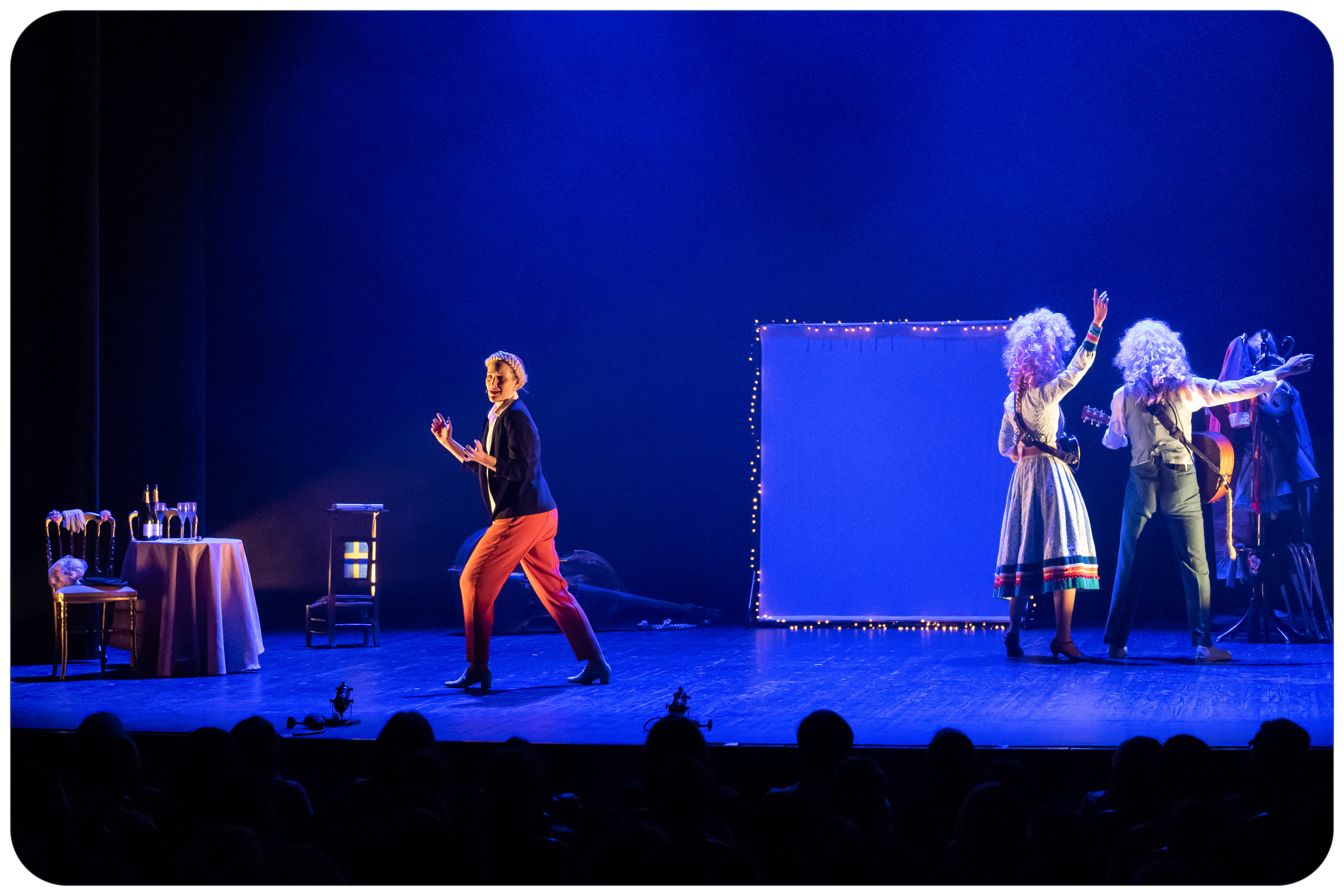 Mariåj en chønsons (Blønd and Blönd and Blónd)