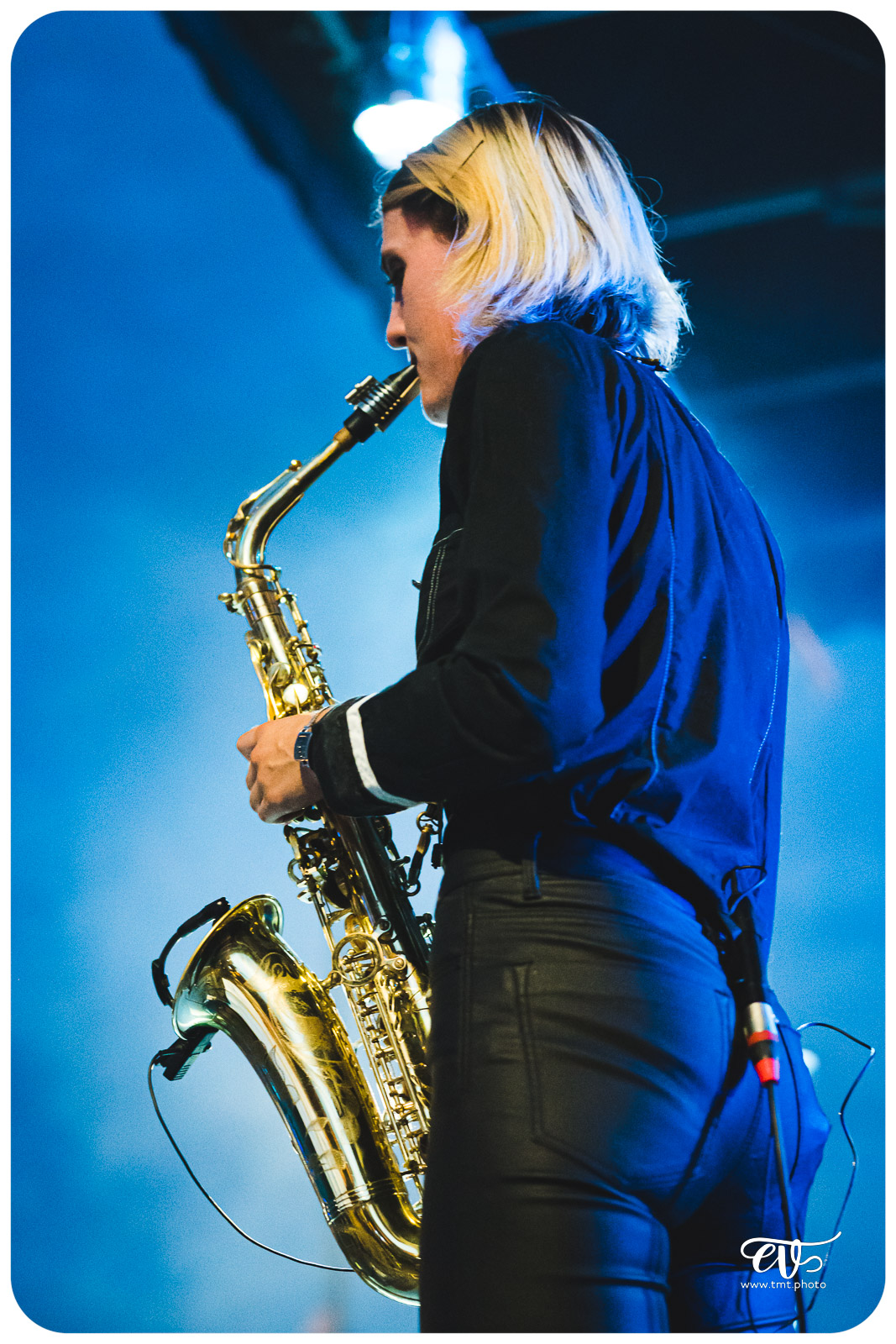 IL SUFFIRA... D'UNE SCENE