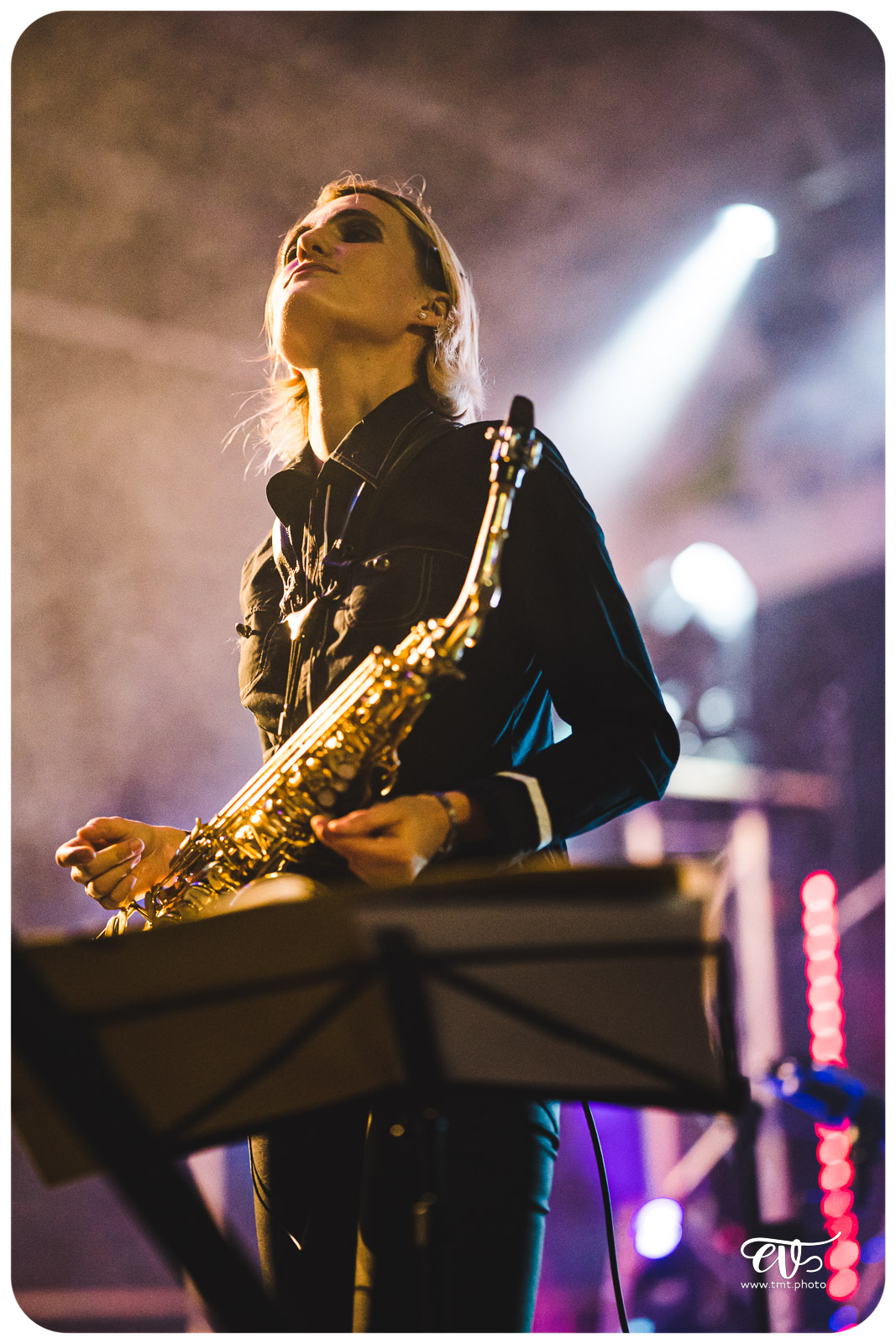 IL SUFFIRA... D'UNE SCENE