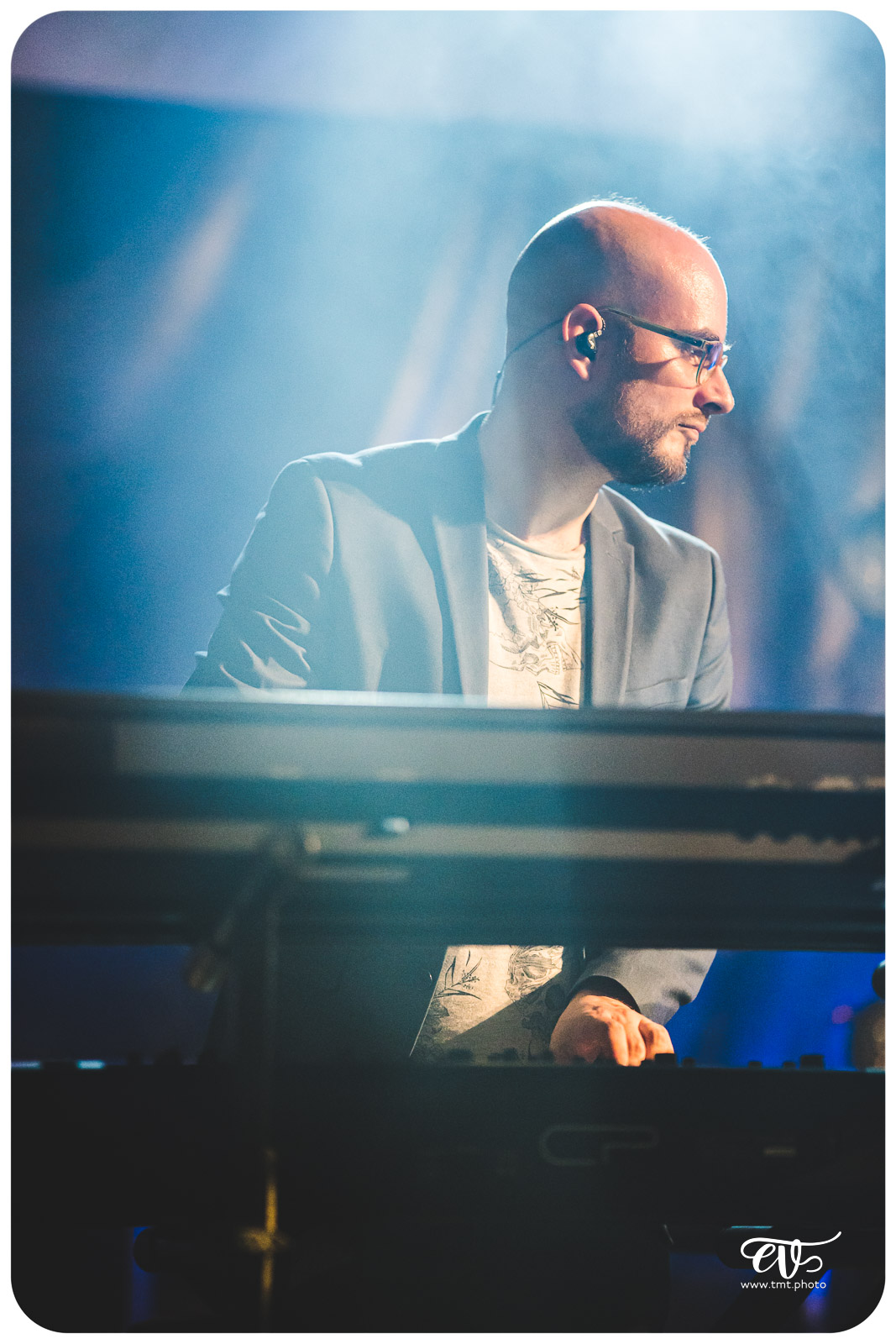 IL SUFFIRA... D'UNE SCENE