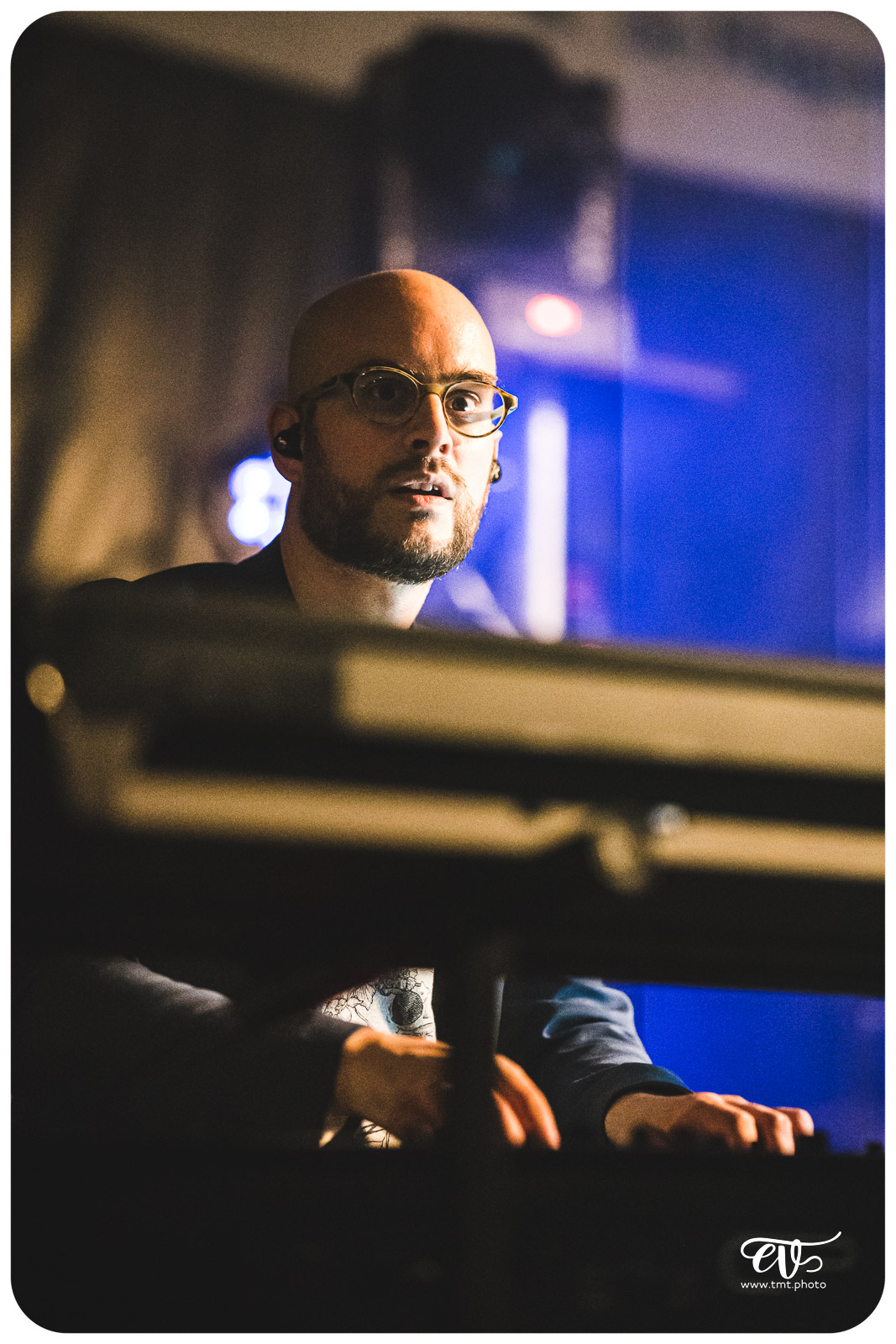 IL SUFFIRA... D'UNE SCENE