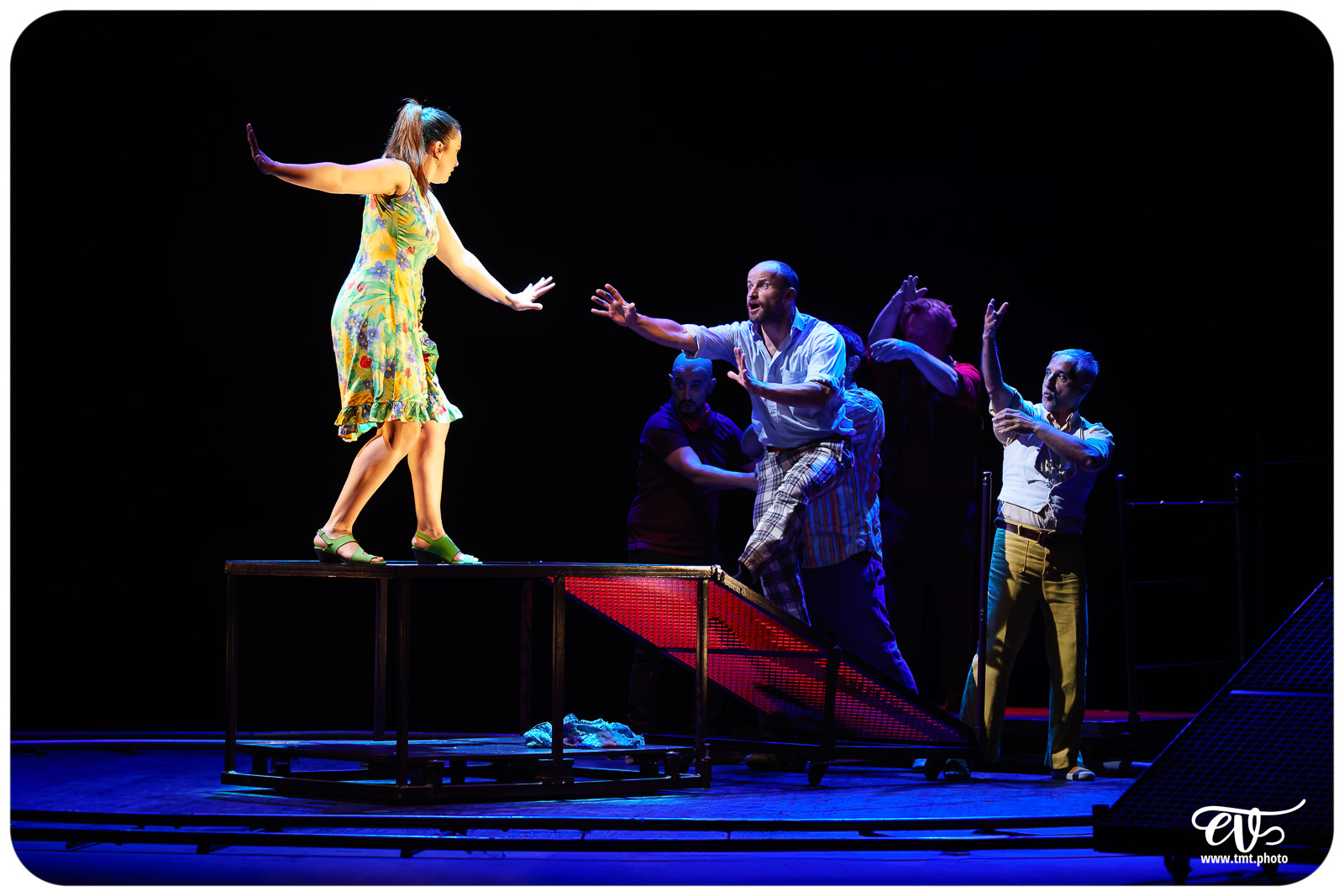 ANGÈLE (CARTOUN SARDINES THEATRE)